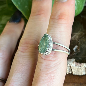 Green Kyanite Double Band Ring - Size 7.75