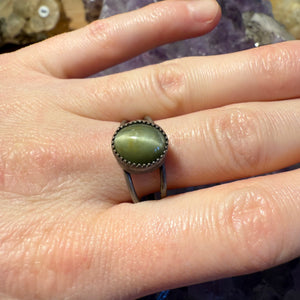 Green Cat's Eye Double Band Ring - Size 10.5