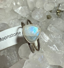 Load image into Gallery viewer, Moonstone Double Band Ring - Size 10.75