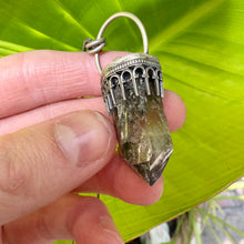 Load image into Gallery viewer, Garden Quartz Spider Pendant