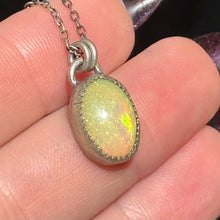 Load image into Gallery viewer, Opal Pendant - Serrated