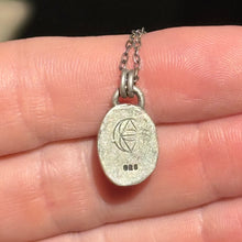 Load image into Gallery viewer, Opal Pendant - Serrated