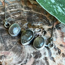 Load image into Gallery viewer, Labradorite Goddess Necklace