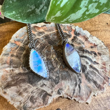 Load image into Gallery viewer, Moonstone Pendant