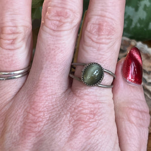 Green Cats Eye Double Band Ring - Size 10.75