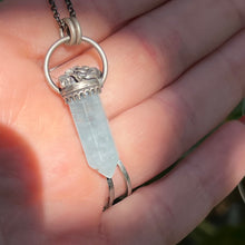 Load image into Gallery viewer, Aquamarine Bouquet Crystal Point Pendant