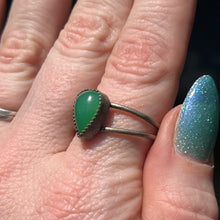 Load image into Gallery viewer, Chrysoprase Double Band Ring - Size 11.25